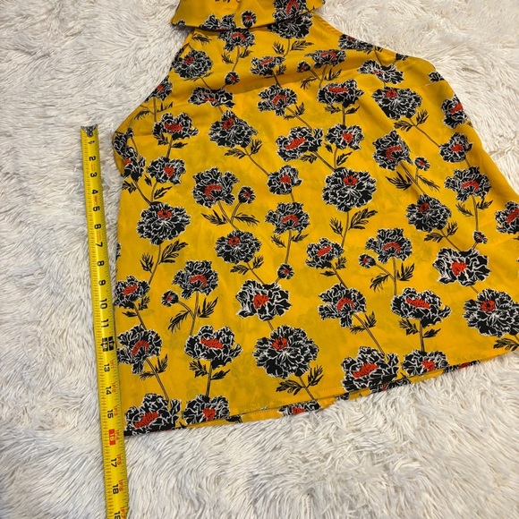BANANA REPUBLIC Floral Bow Neck Halter Top Yellow woman’s medium - Picture 5 of 13